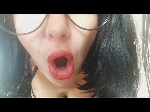 ❤️ Querida, sua madrasta não vai deixar você ir à escola hoje... Eu preciso muito de você... Porno russo em nós ❌️❤